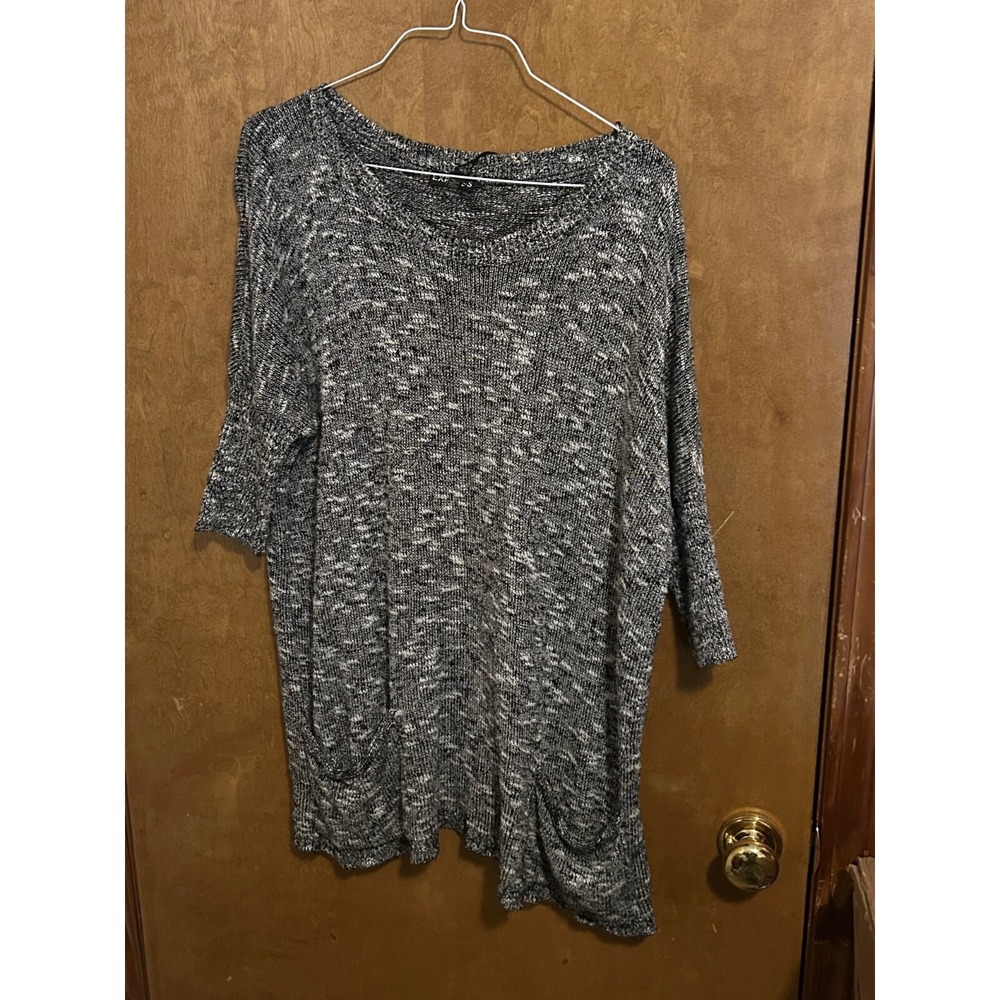 NWOT Express‎ Black/White Long Sweater Tunic Size XS/Small Oversized T16-30